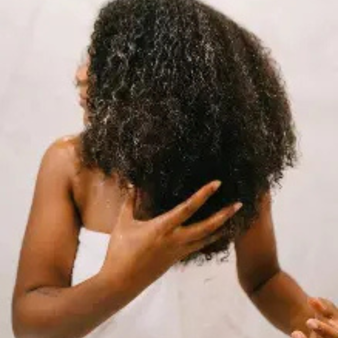 Nefertiti Ahovi-cosmetique